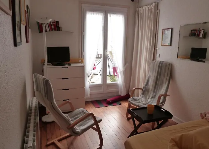 Agreable Dans Le Vieux *