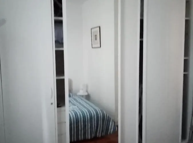 Agreable Dans Le Vieux Апартаменты *